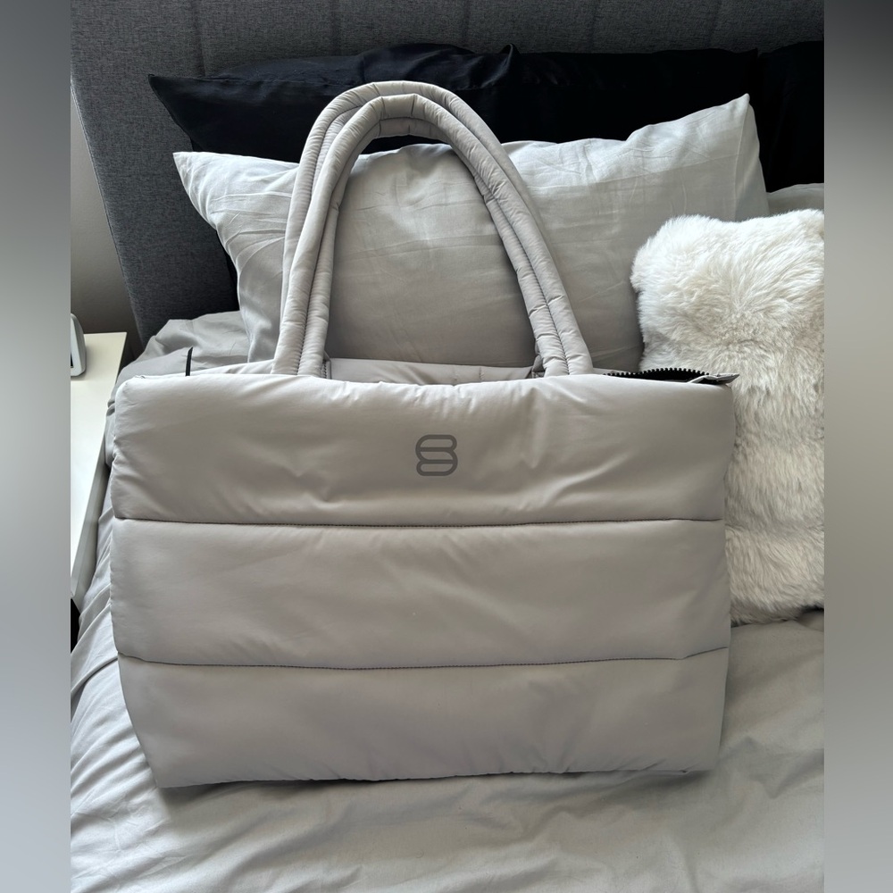 Super puff large tote bag